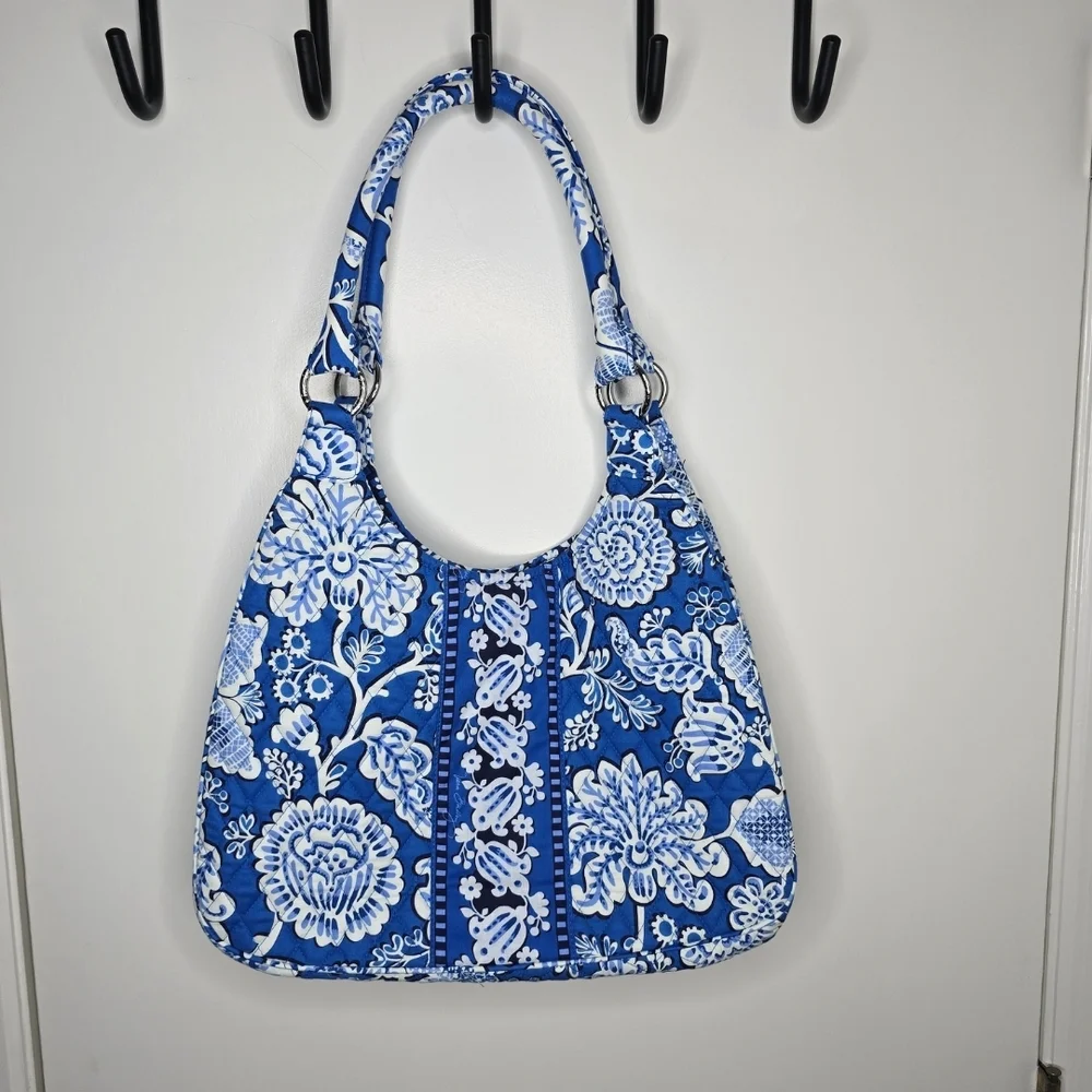 Vera Bradley NWOT Retired Pattern Blue Lagoon Blue and White Floral Hobo Bag